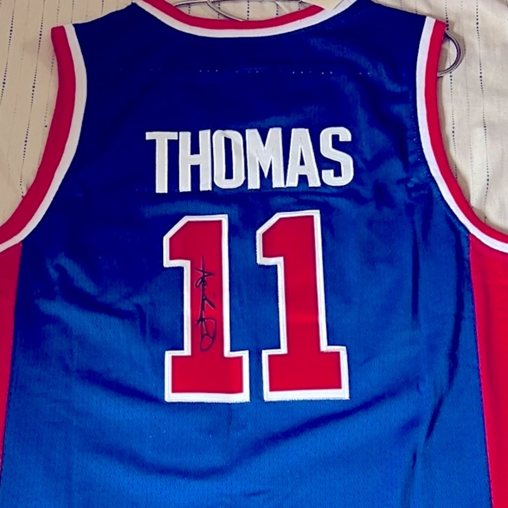 Isiah Thomas Detroit pistons signed jersey (read description)